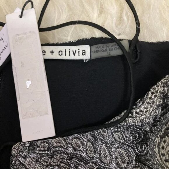 Alice + Olivia A-Line Dress Silver Printed Sleeveless with V-Neck Exposed Zip Cl - Picture 3 of 11